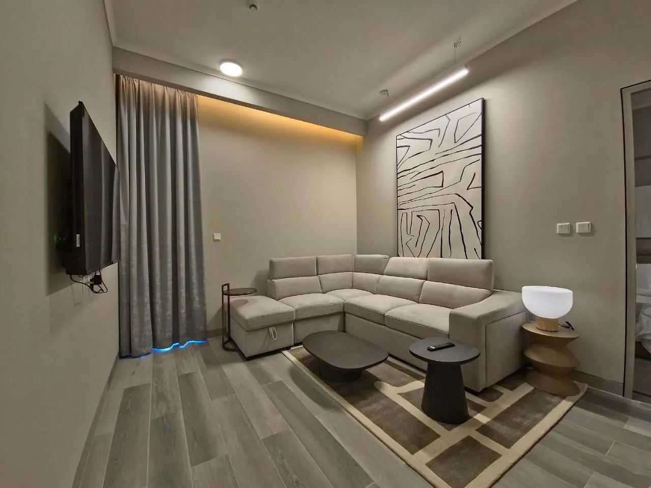 Concept 7 Chic New Apartment With Balcony & Amenities Managed By Sunnyhomes Dubai Vereinigte Arabische Emirate